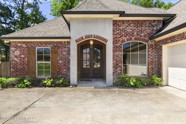 814 Windlass Cove, Brandon, MS 39047