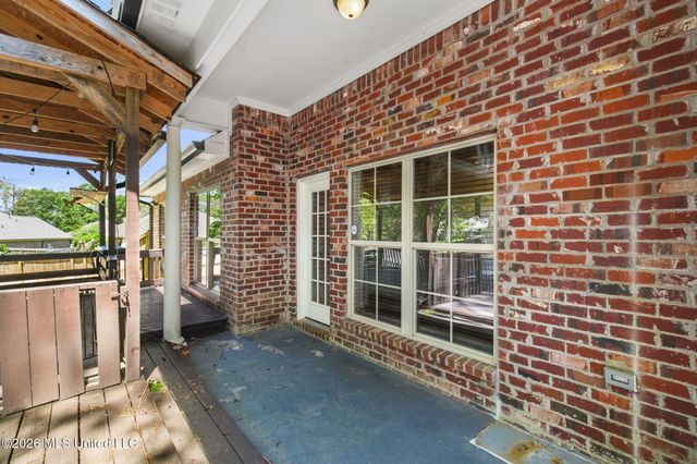 814 Windlass Cove, Brandon, MS 39047