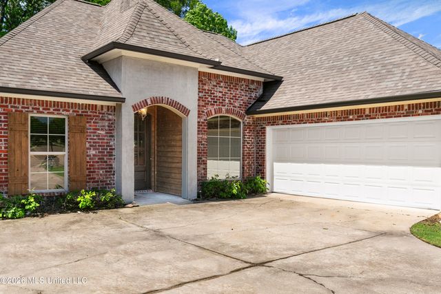 814 Windlass Cove, Brandon, MS 39047