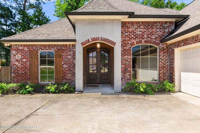 814 Windlass Cove, Brandon, MS 39047