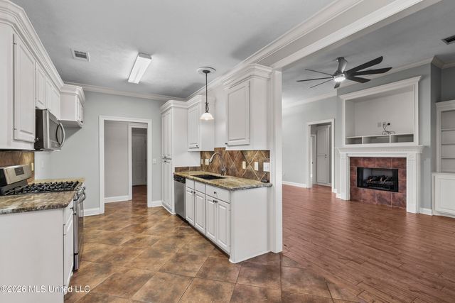 814 Windlass Cove, Brandon, MS 39047