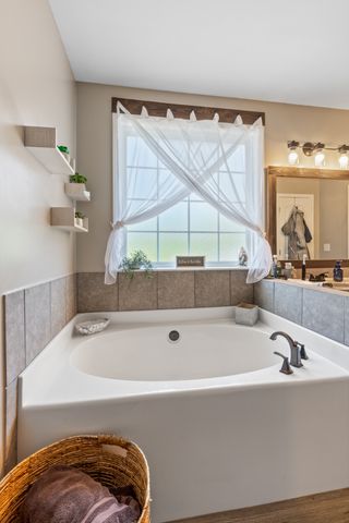 207 Coleman Dr, White Bluff, TN 37187