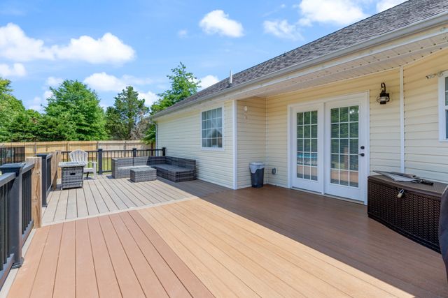 207 Coleman Dr, White Bluff, TN 37187