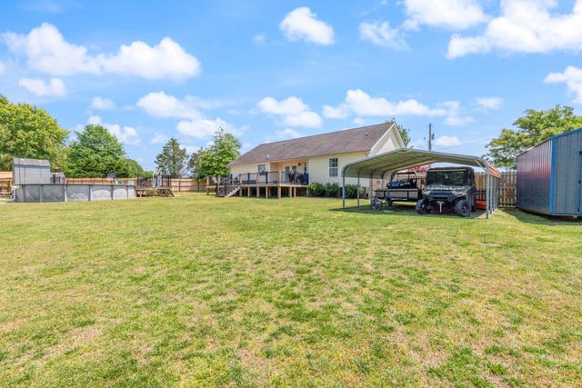 207 Coleman Dr, White Bluff, TN 37187
