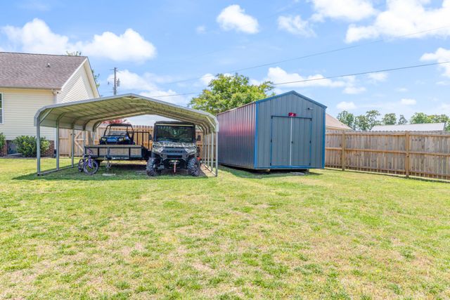 207 Coleman Dr, White Bluff, TN 37187