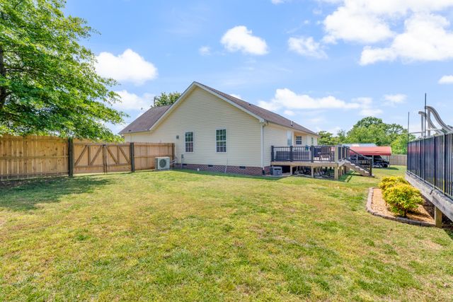 207 Coleman Dr, White Bluff, TN 37187