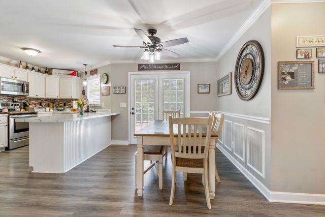 207 Coleman Dr, White Bluff, TN 37187
