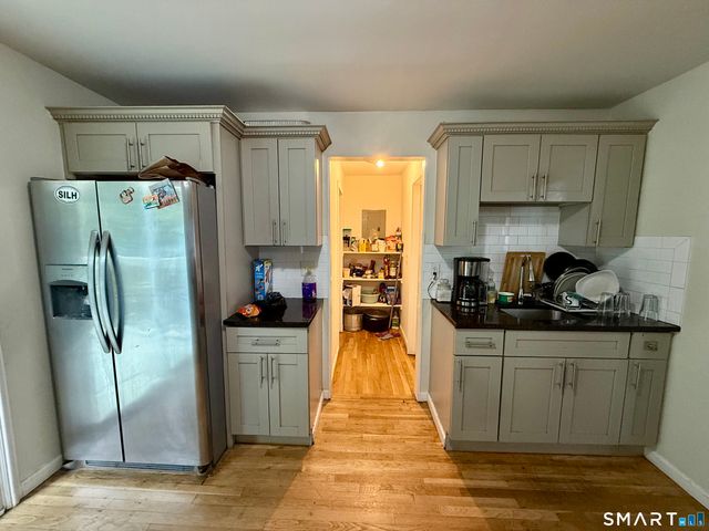 11 Windsor Place, Norwalk, CT 06854