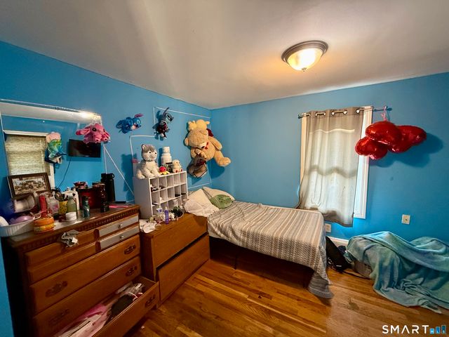 11 Windsor Place, Norwalk, CT 06854