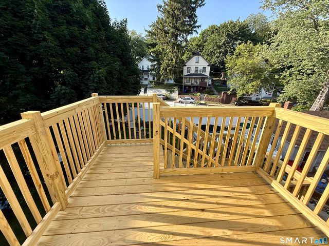 11 Windsor Place, Norwalk, CT 06854