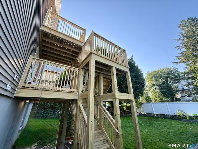 11 Windsor Place, Norwalk, CT 06854