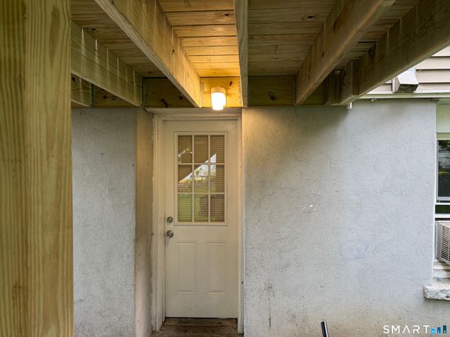 11 Windsor Place, Norwalk, CT 06854
