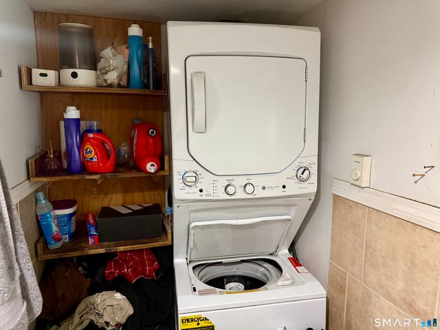 11 Windsor Place, Norwalk, CT 06854