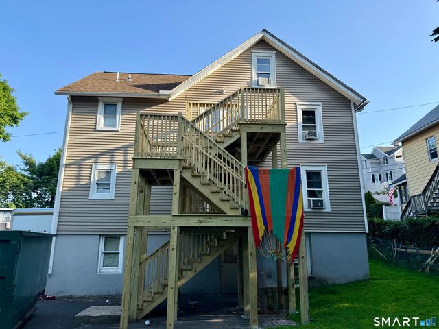 11 Windsor Place, Norwalk, CT 06854