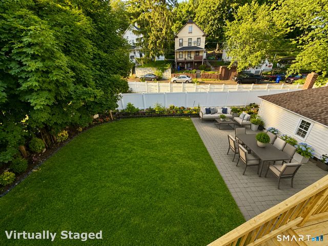 11 Windsor Place, Norwalk, CT 06854