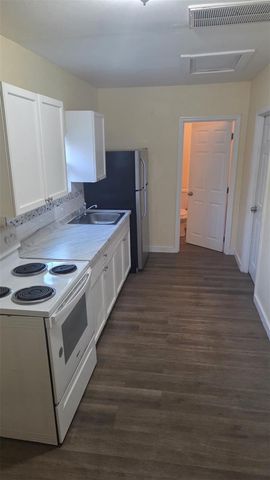 4115 W COMANCHE AVENUE, Tampa, FL 33614