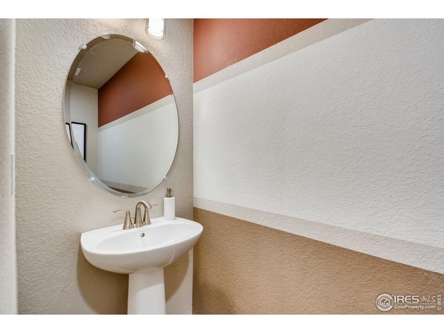 2787 Bear Springs Cir, Longmont, CO 80503