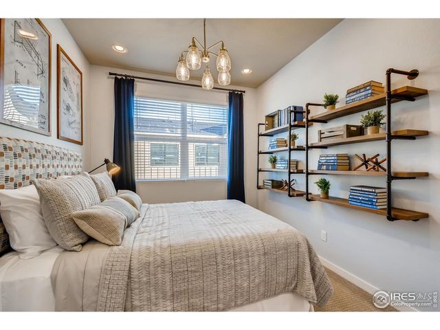 2787 Bear Springs Cir, Longmont, CO 80503