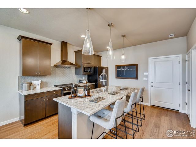 2787 Bear Springs Cir, Longmont, CO 80503