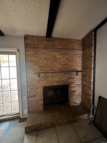 20 Fox Den Court, North Little Rock, AR 72118