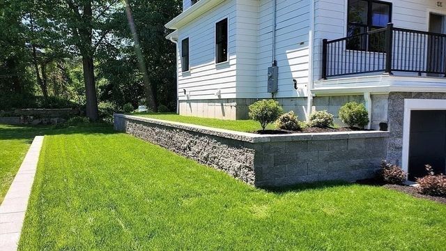 35 John St 35, Newton, MA 02459