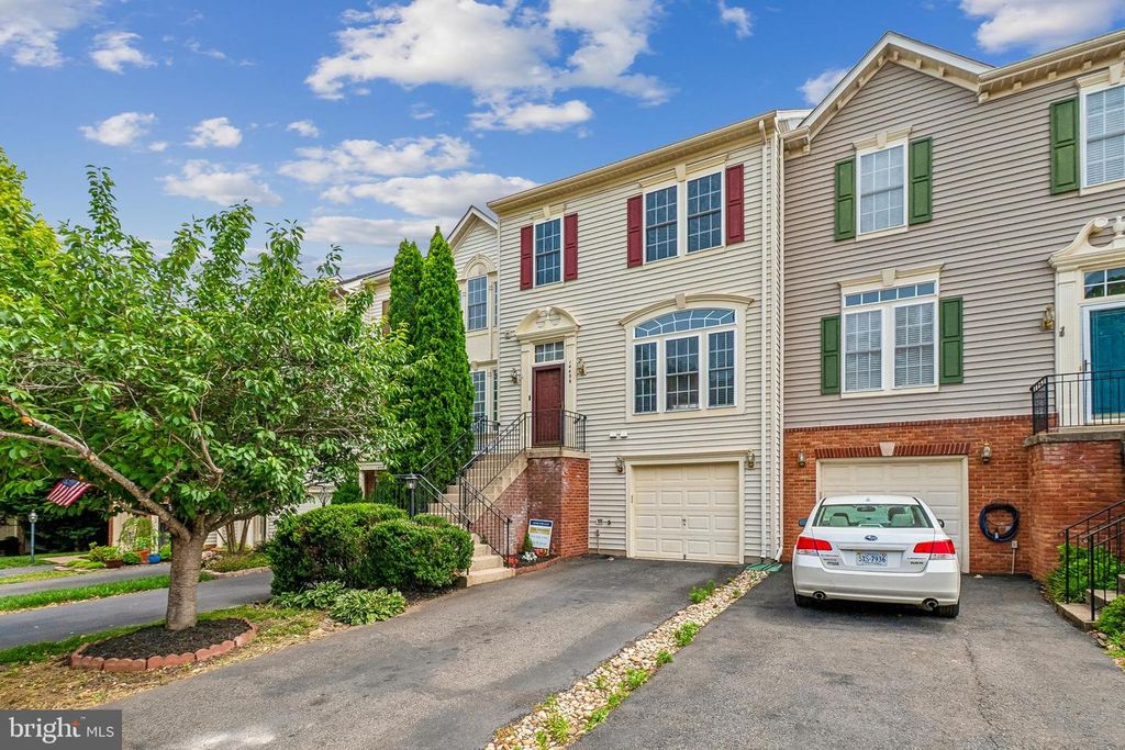 14406 FOWLERS MILL DR, Gainesville, VA 20155