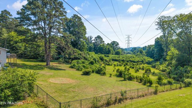 4420 Felty Drive, Knoxville, TN 37918