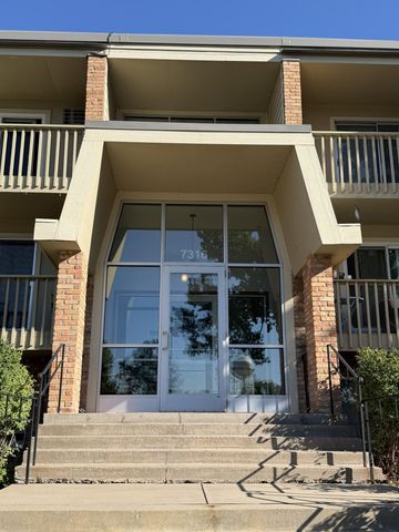 7316 W 22nd Street 305, Saint Louis Park, MN 55426