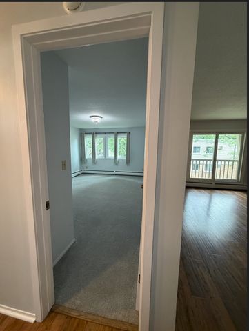 7316 W 22nd Street 305, Saint Louis Park, MN 55426