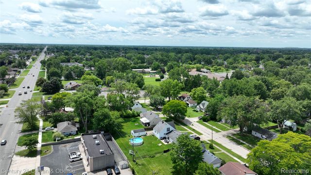 1855 Inkster Road, Garden City, MI 48135