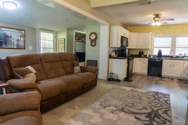 9030 Gulf Beach Hwy, Pensacola, FL 32507