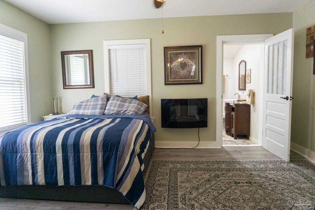 9030 Gulf Beach Hwy, Pensacola, FL 32507