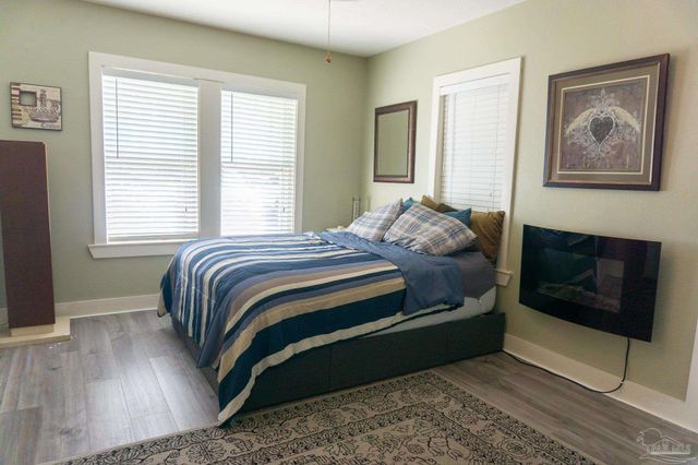 9030 Gulf Beach Hwy, Pensacola, FL 32507
