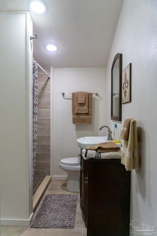 9030 Gulf Beach Hwy, Pensacola, FL 32507