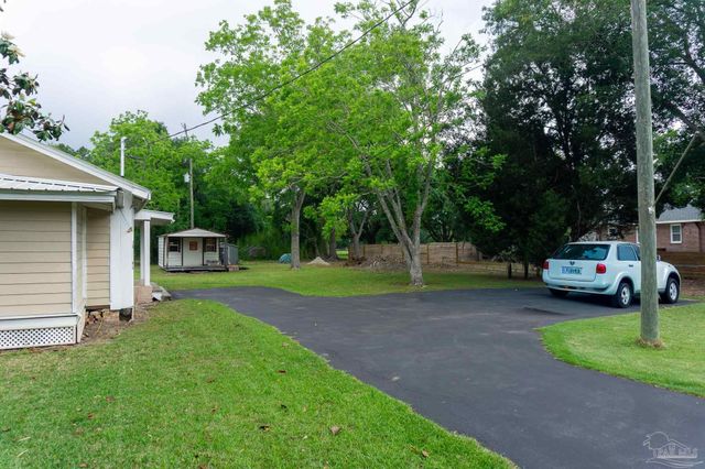 9030 Gulf Beach Hwy, Pensacola, FL 32507
