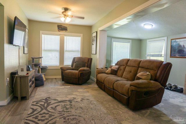 9030 Gulf Beach Hwy, Pensacola, FL 32507