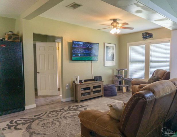 9030 Gulf Beach Hwy, Pensacola, FL 32507