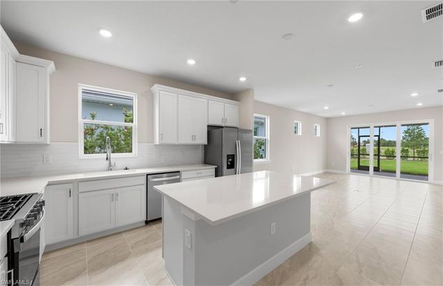 7148 Chapel Creek LN, North Fort Myers, FL 33917