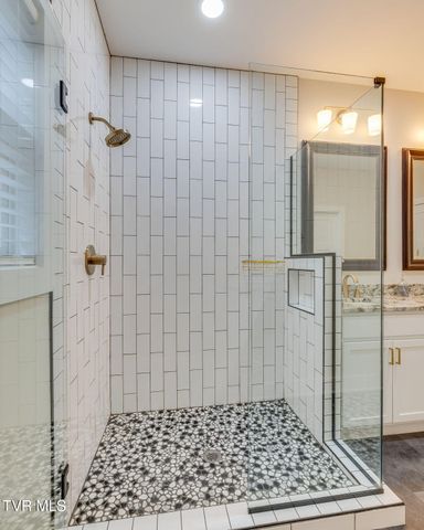 4724 Sterling Lane, Kingsport, TN 37664