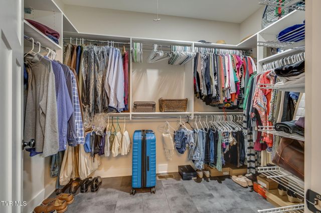 4724 Sterling Lane, Kingsport, TN 37664