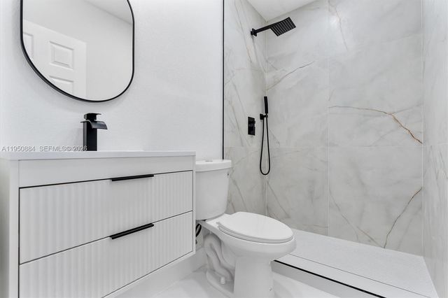 1950 NW 57th St, Miami, FL 33142