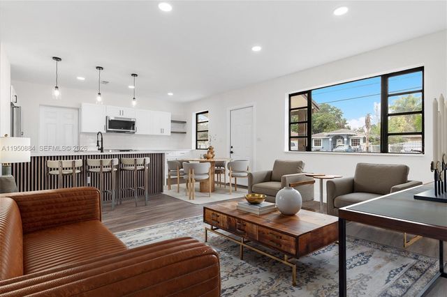 1950 NW 57th St, Miami, FL 33142