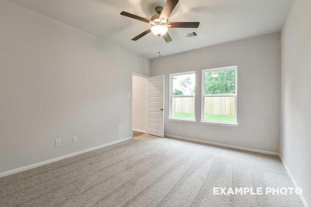229 E Canopy Crossing Circle, Conroe, TX 77301