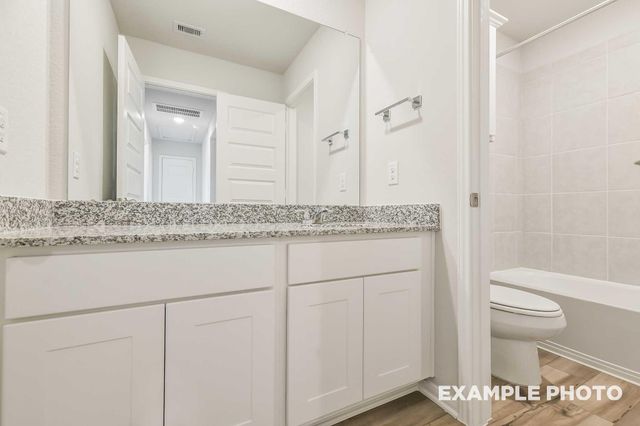 229 E Canopy Crossing Circle, Conroe, TX 77301
