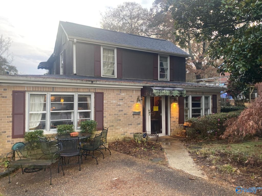 2103 Richardson Street, Guntersville, AL 35976