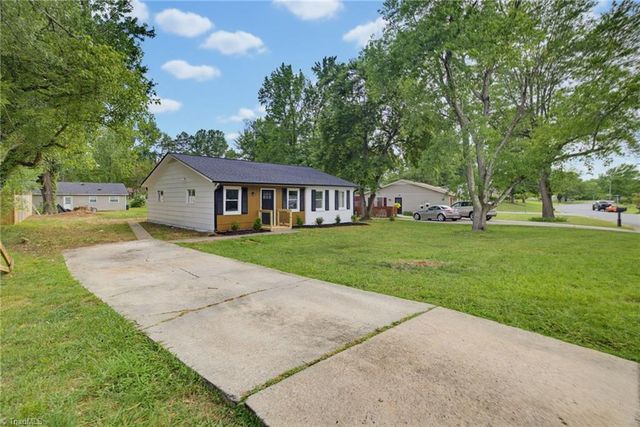 517 Munster Avenue, Greensboro, NC 27406