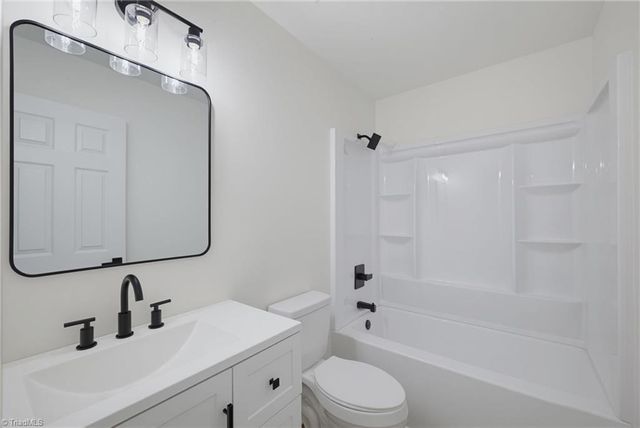 517 Munster Avenue, Greensboro, NC 27406