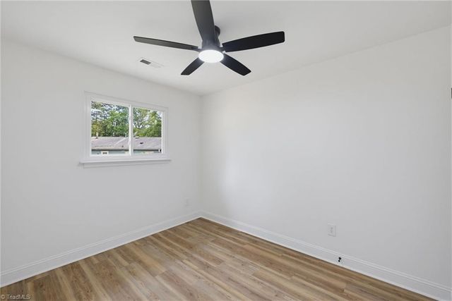 517 Munster Avenue, Greensboro, NC 27406