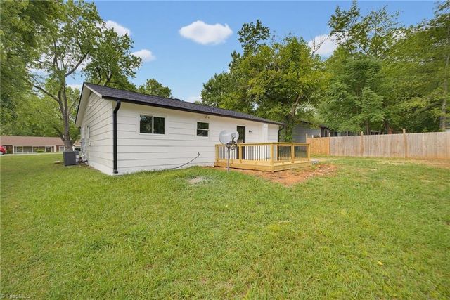 517 Munster Avenue, Greensboro, NC 27406