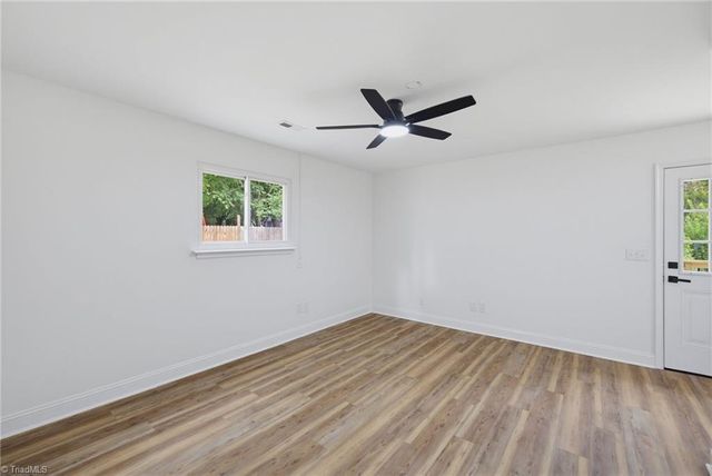 517 Munster Avenue, Greensboro, NC 27406